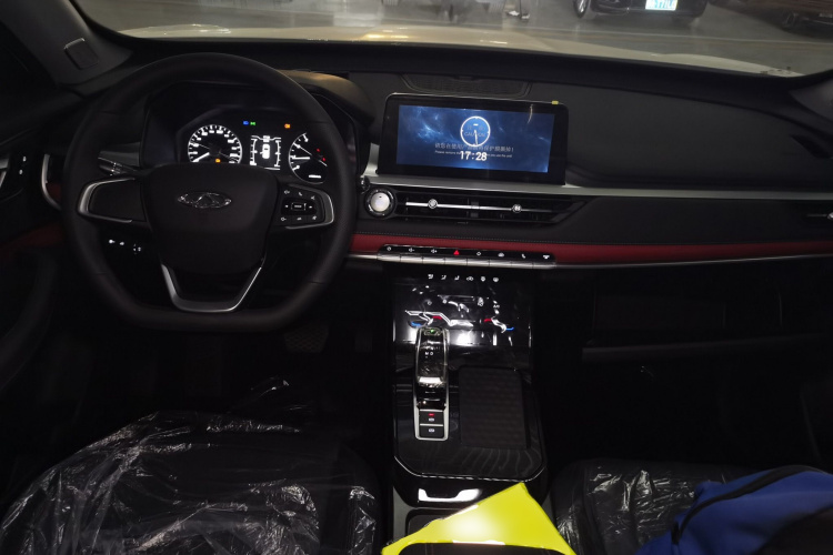 奇瑞 瑞虎7 2025款 卓越版  1.5T CVT全球版中控内饰12