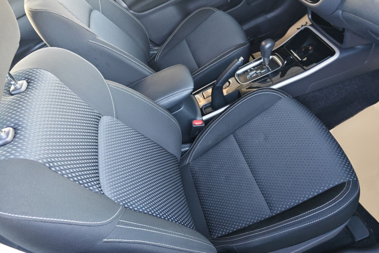 三菱 欧蓝德 2021款 2.0L 两驱畅行版 5座局部细节41