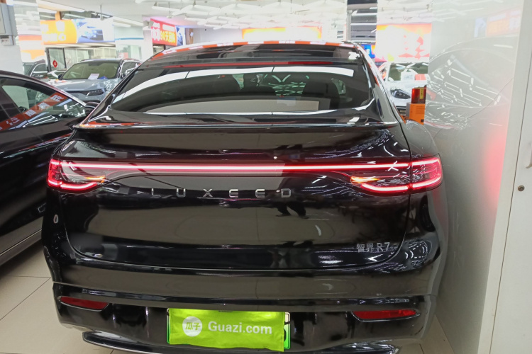 鸿蒙智行 智界R7 2024款 纯电 802km Max车身外观6