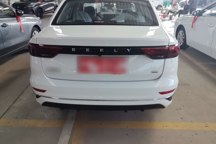 吉利汽车 帝豪 2025款 第4代 1.5L CVT星耀版车身外观6003