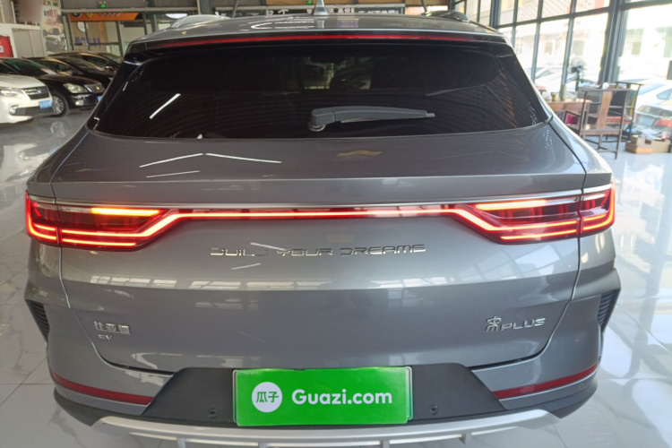 比亚迪 宋PLUS新能源 2021款 EV 旗舰型车身外观6