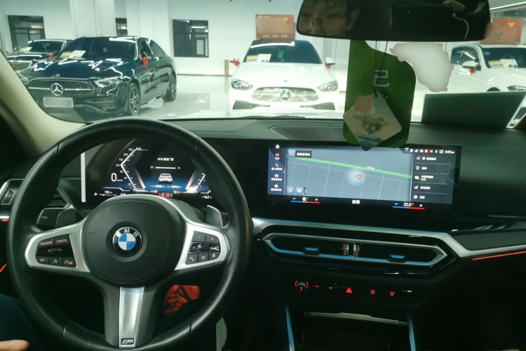 宝马3系 2023款 325Li M运动曜夜套装中控内饰7002