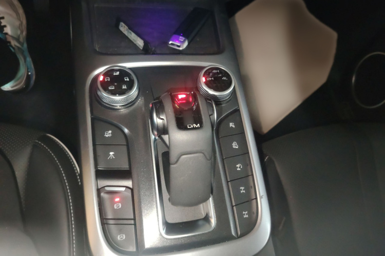 坦克300 2021款 越野版 2.0T 征服者局部细节18