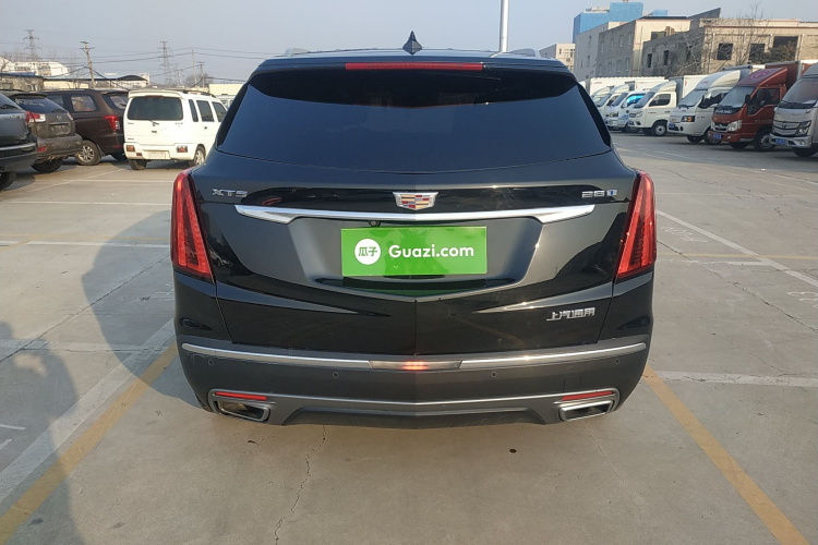 凯迪拉克XT5 2022款 2.0T 两驱豪华型车身外观6