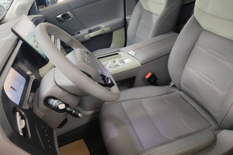 北京越野 北京BJ30 2024款 1.5T 魔核电驱进阶版中控内饰19