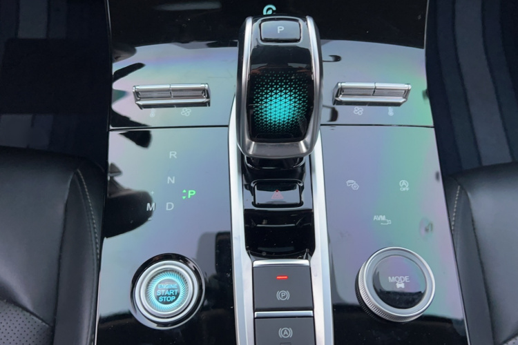 奇瑞 瑞虎8 PLUS 2022款 鲲鹏版 390TGDI DCT豪情版+中控内饰7013