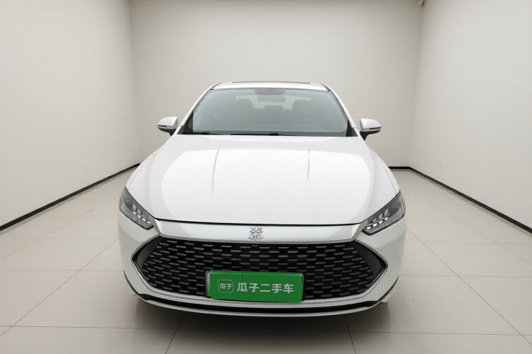 比亚迪 秦PLUS 2021款 DM-i 120KM 尊贵型车身外观2