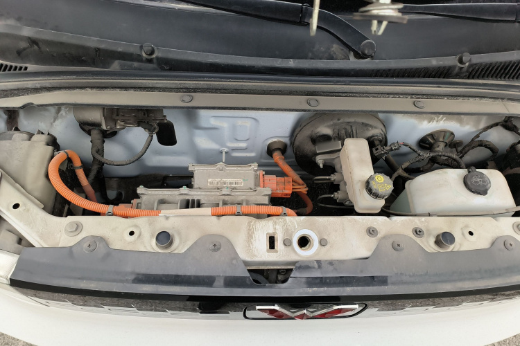 五菱汽车 宏光MINIEV 2022款 轻松款 磷酸铁锂机舱底盘24