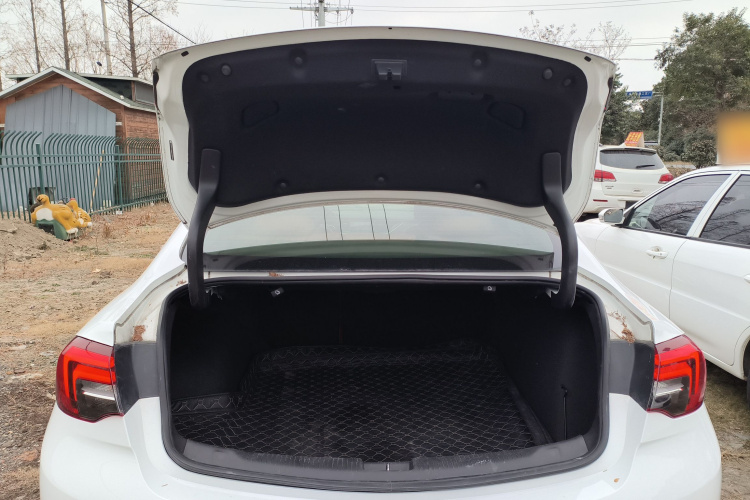 别克 君威 2019款 20T 精英型 国VI局部细节23