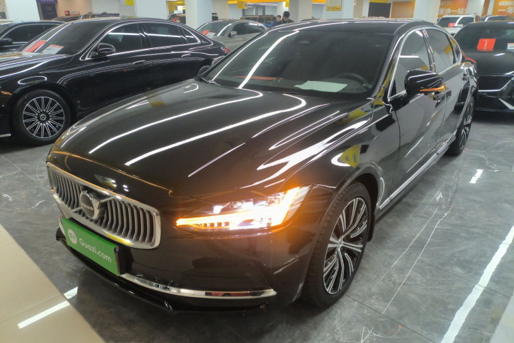沃尔沃S90 2025款 B5 智远豪华版车身外观1
