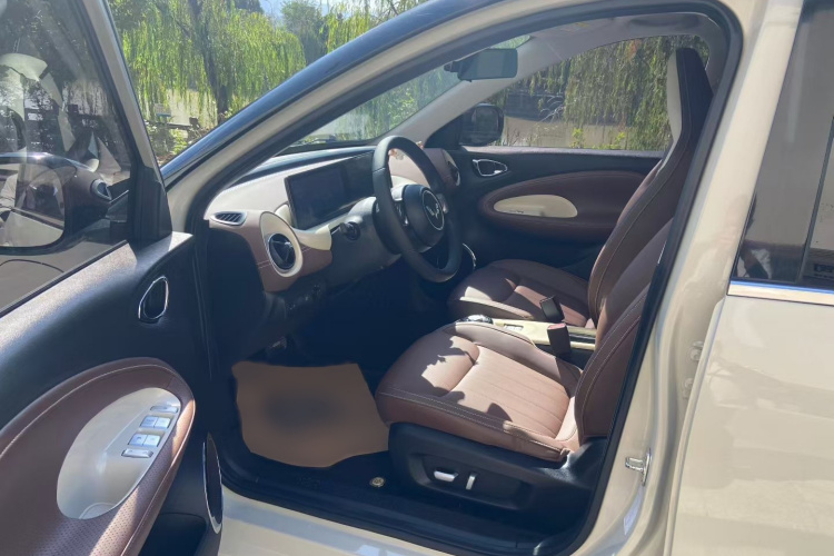 五菱汽车 五菱缤果 2023款 410km 灵犀尊享款中控内饰7001