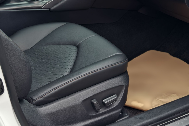 丰田 凯美瑞 2021款 2.5G 豪华版局部细节41