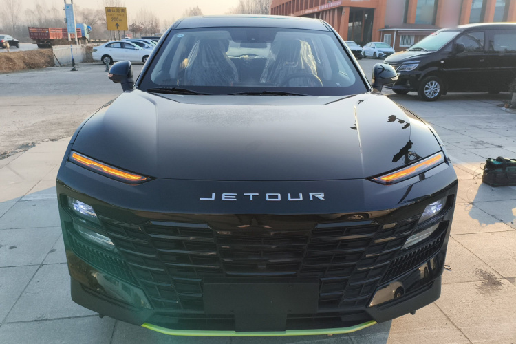 捷途大圣 2025款 1.5T DCT 超越版车身外观2