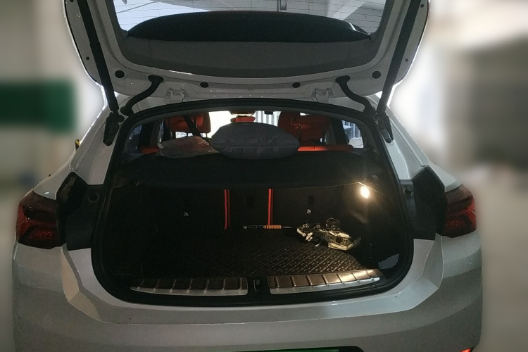 宝马X2 2021款 sDrive25i M运动套装中控内饰23