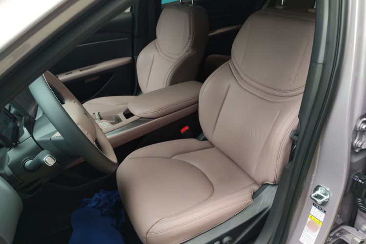 小鹏MONA M03 2025款 502 长续航 Max中控内饰19