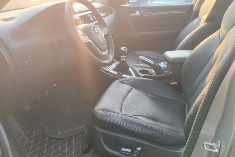 众泰T600 2015款 1.5T 手动尊贵型局部细节19