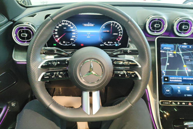 奔驰C级新能源 2024款 改款 C 350 eL中控内饰13