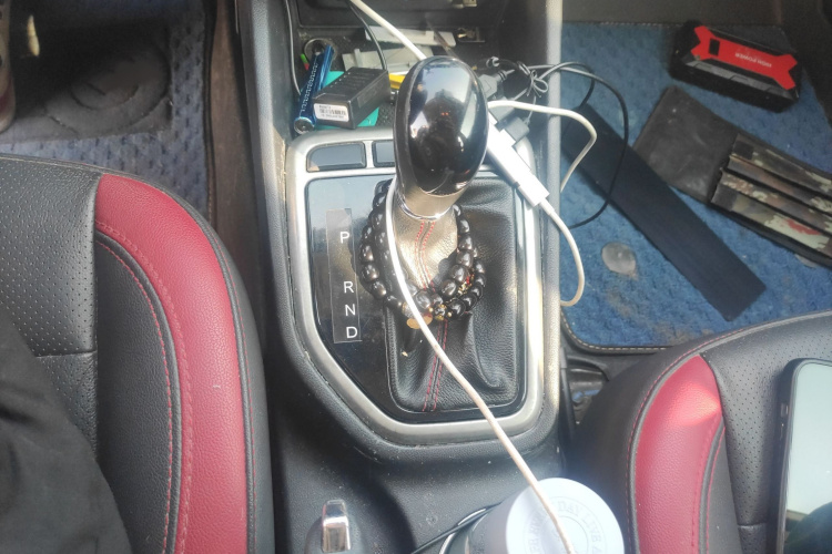 长安 逸动 2016款 XT 1.6L 自动俊酷型局部细节18