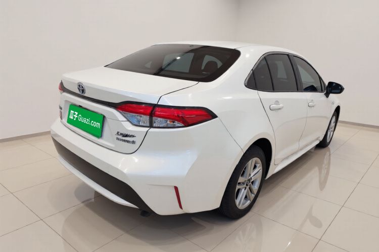 丰田 雷凌 2021款 双擎 1.8H E-CVT豪华版车身外观7