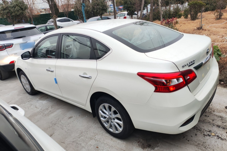 日产 轩逸 2026款 经典 1.6L CVT舒畅版车身外观4