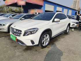 奔驰GLA 2019款 GLA 200 动感型