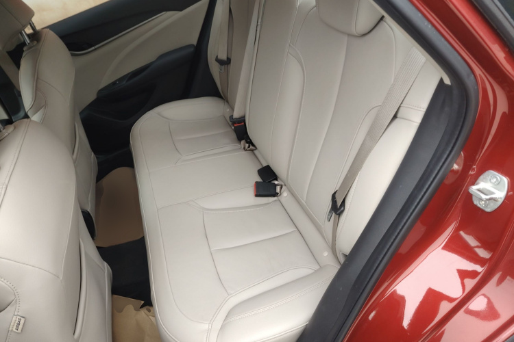 别克 英朗 2019款 15T 双离合互联精英型 国VI中控内饰21