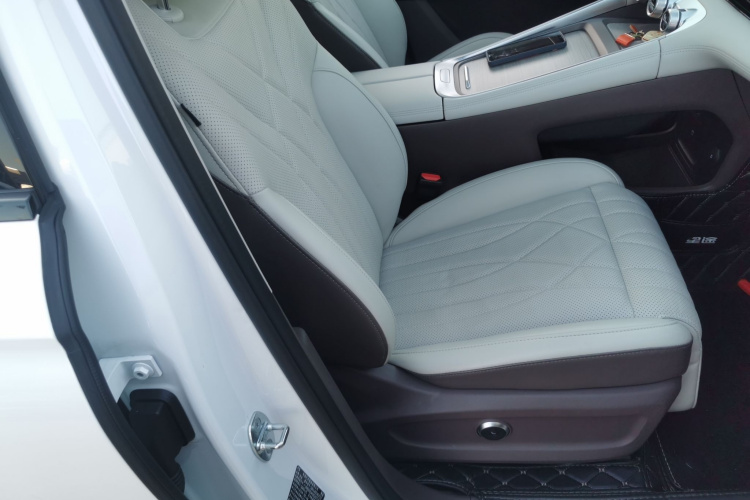 星途 瑶光C-DM 2024款 1.5T 超长续航Max局部细节41