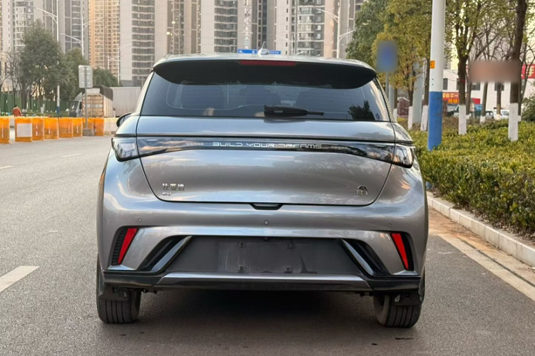 比亚迪 海豚 2023款 420km 时尚版车身外观6004