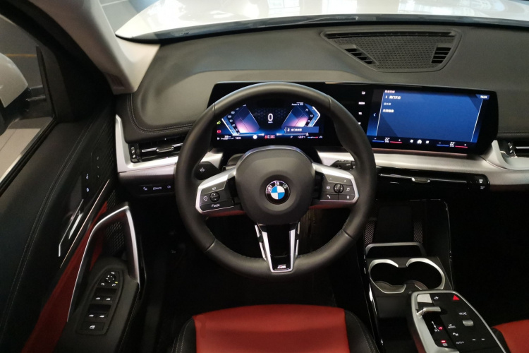 宝马X1 2023款 sDrive25Li M运动套装中控内饰13
