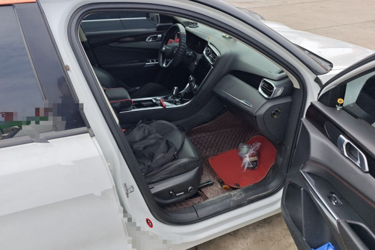 领克01 2017款 2.0T 四驱劲Pro版局部细节9005