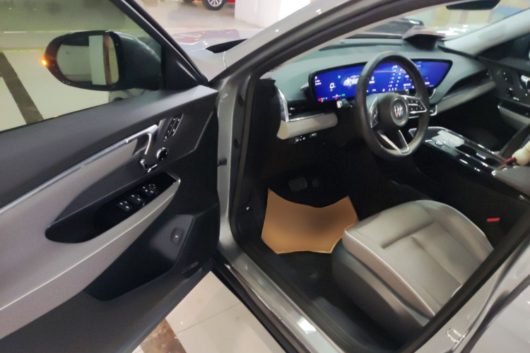 别克E5 2023款 臻享标准续航版中控内饰20