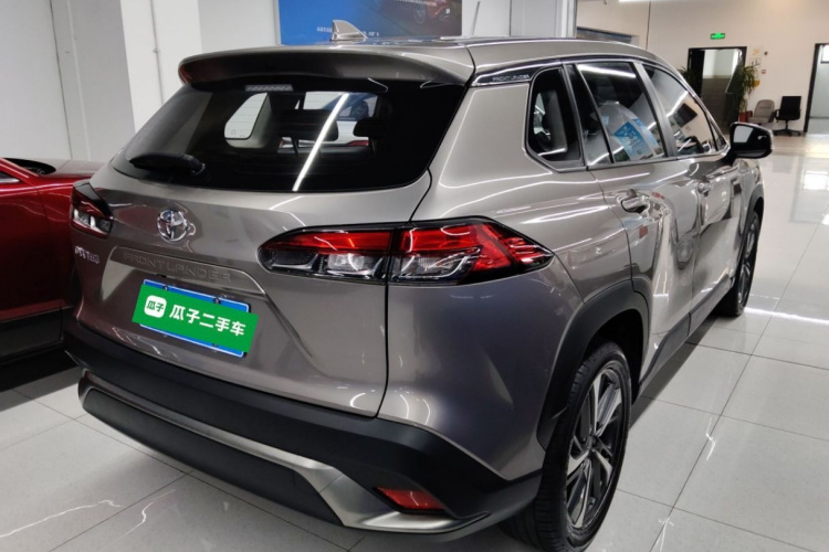 丰田 锋兰达 2022款 2.0L CVT豪华PLUS版车身外观7