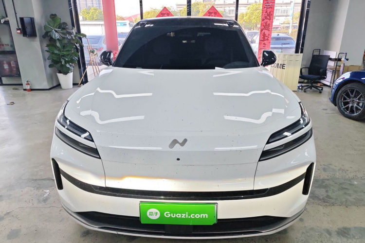 乐道L90 2025款 Max 六座版车身外观2