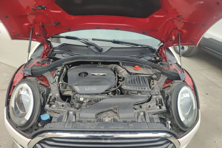 MINI Clubman 2018款 1.5T COOPER 艺术家机舱底盘24