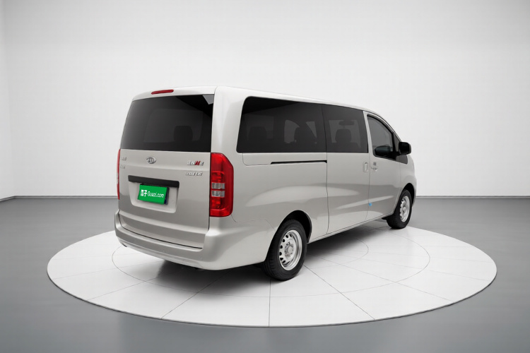 江淮瑞风 瑞风M3 2023款 PLUS 1.5T 7/8座舒适版车身外观7