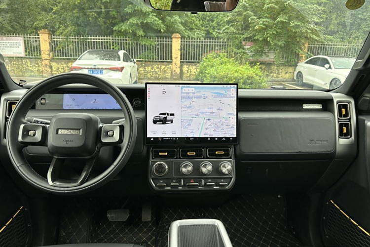 奇瑞iCAR V23 2025款 501四驱智驾版中控内饰7004