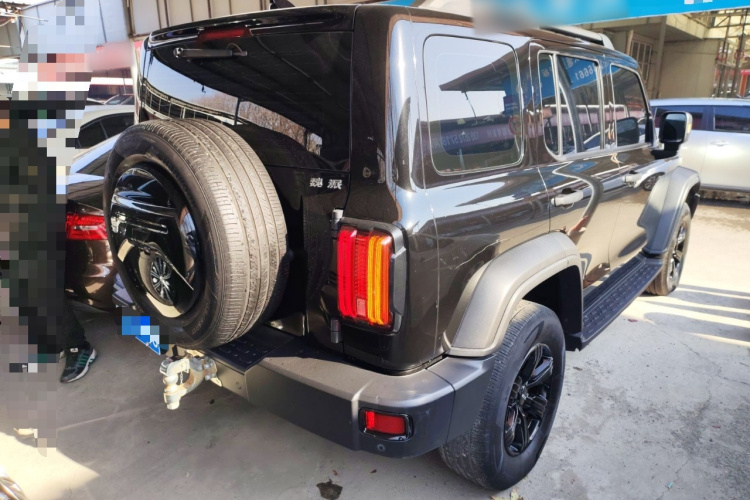 坦克300 2021款 越野版 2.0T 征服者车身外观7