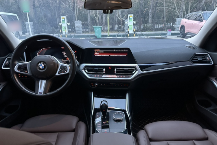 宝马3系 2020款 320Li M运动套装中控内饰7005