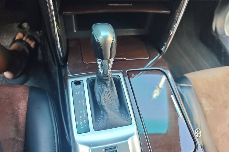 丰田 锐志 2013款 2.5V 菁锐版局部细节18