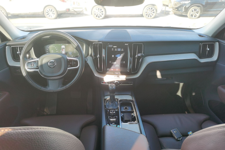 沃尔沃XC60 2020款 T5 四驱智远豪华版中控内饰12