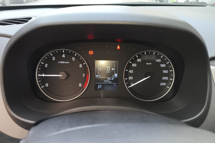 北京现代ix25 2015款 1.6L 自动两驱智能型GLS局部细节14