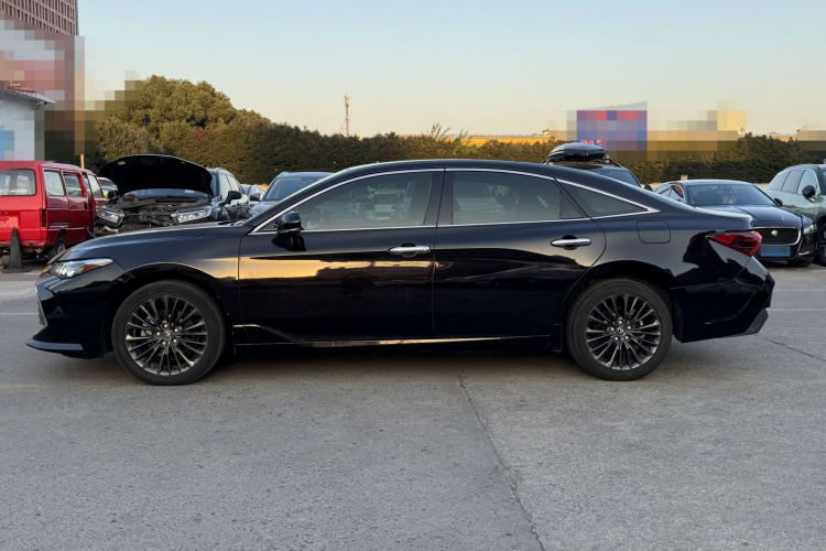 丰田 亚洲龙 2019款 2.0L XLE尊享版 国VI车身外观6007