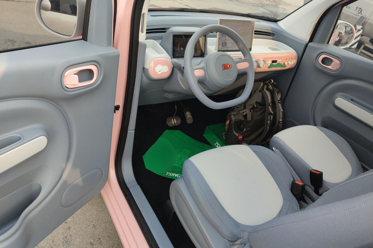 奔腾小马 2025款 222km 灵动马中控内饰20