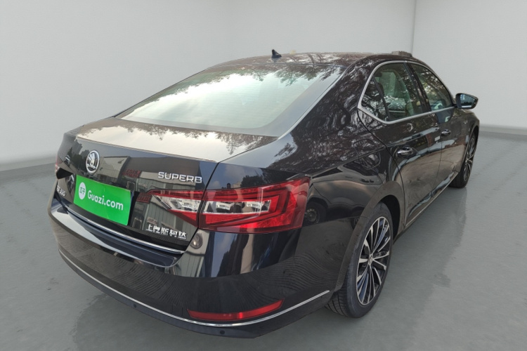 斯柯达 速派 2018款 TSI330 DSG舒适版 国V车身外观7