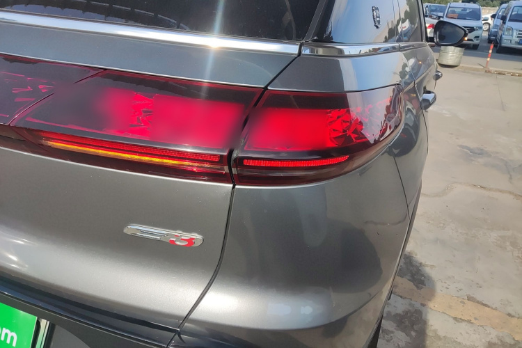 小鹏G3 2019款 悦享版车身外观9