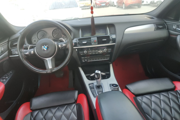 宝马X4 2016款 xDrive20i M运动型中控内饰12