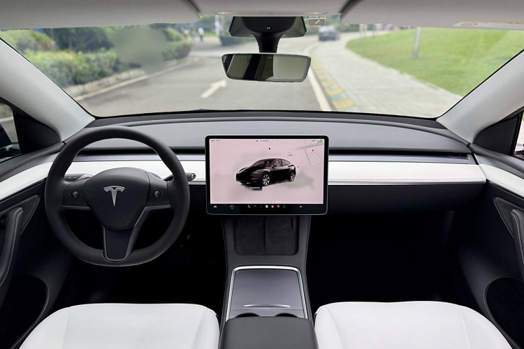 特斯拉 Model Y 2022款 后轮驱动版车身外观6009