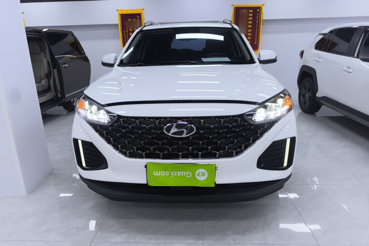 北京现代ix35 2021款 2.0L 自动两驱GLS领先版车身外观2
