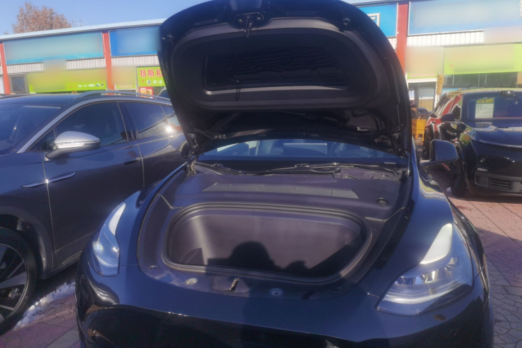特斯拉 Model Y 2021款 标准续航后驱版机舱底盘24