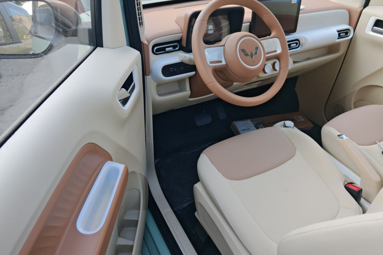 五菱汽车 宏光MINIEV 2024款 第三代 215km 青春版中控内饰20